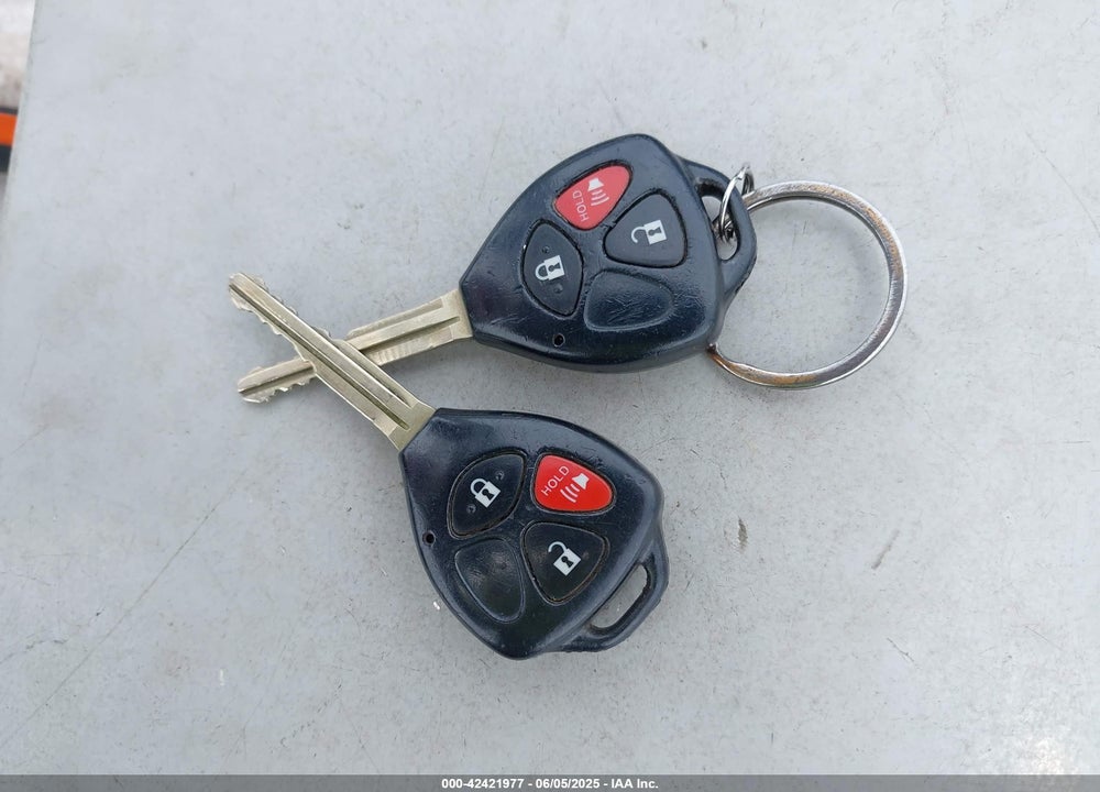 2008 SCION XB VIN: JTLKE50E681008763