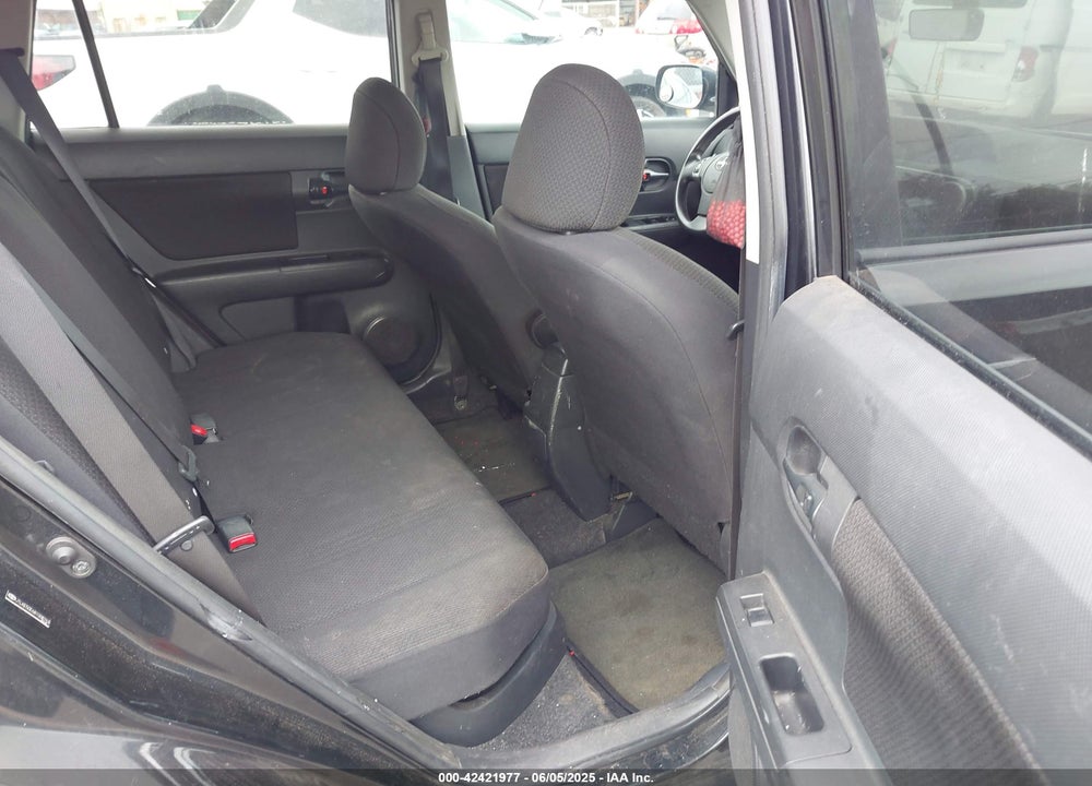 2008 SCION XB VIN: JTLKE50E681008763