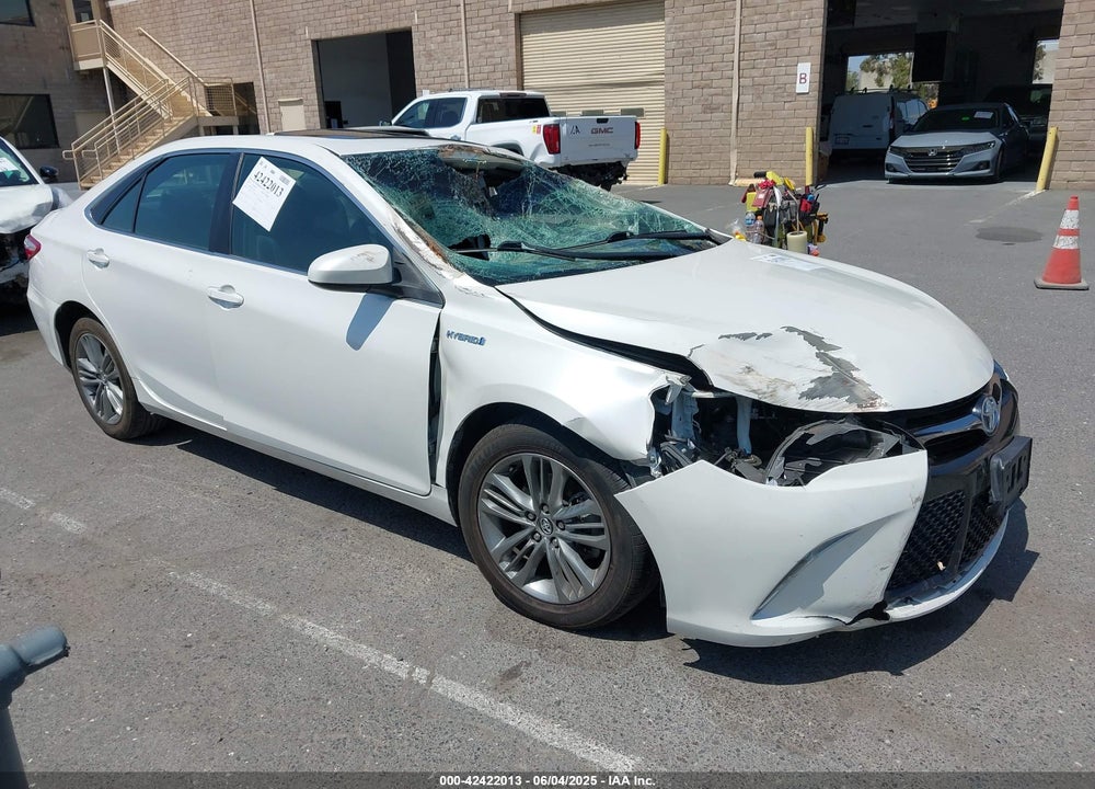 2015 TOYOTA CAMRY HYBRID SE VIN: 4T1BD1FK8FU161558