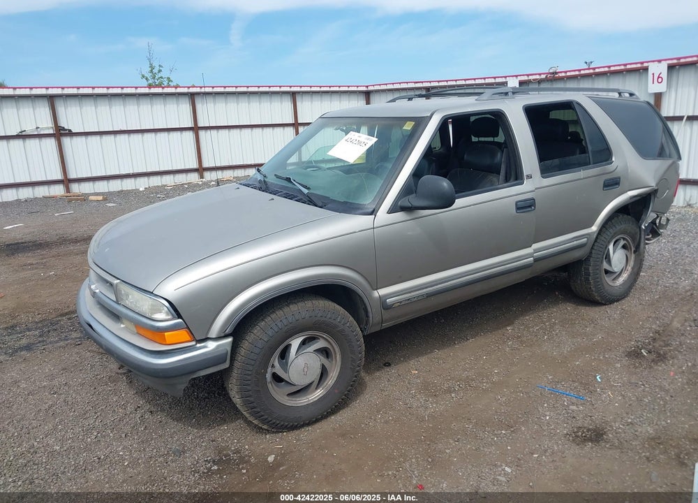 1998 CHEVROLET BLAZER LT VIN: 1GNDT13W2W2177149