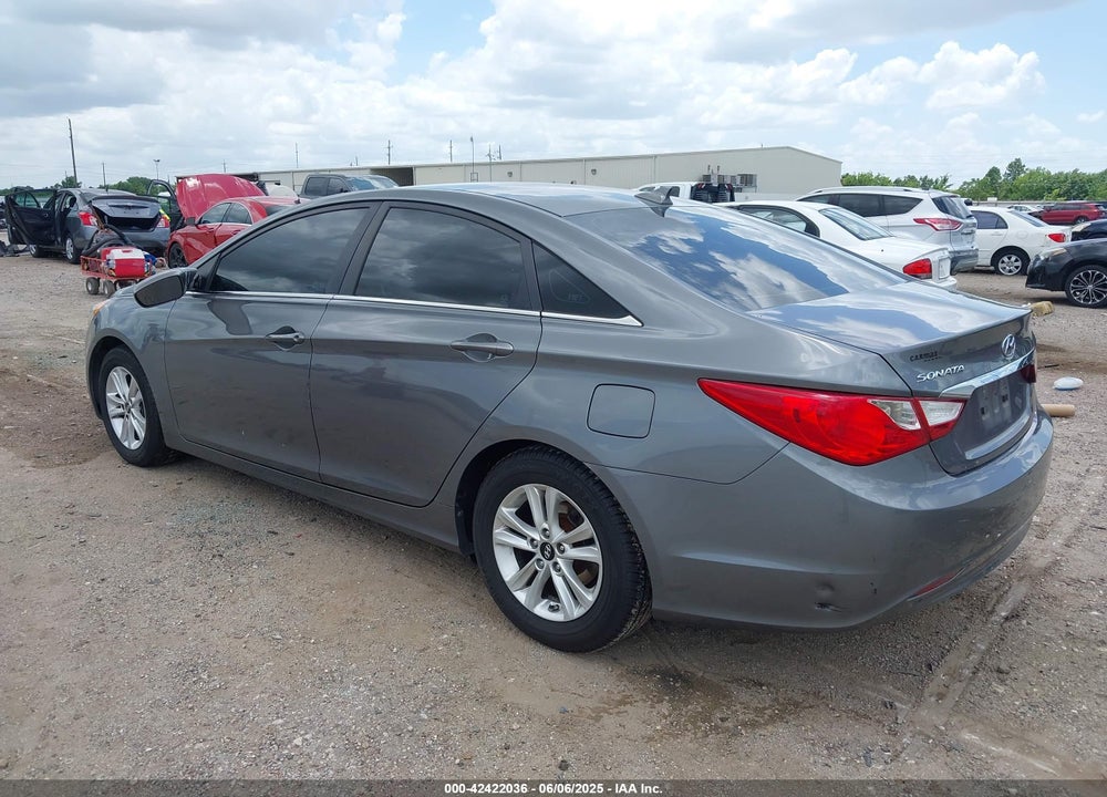 2013 HYUNDAI SONATA GLS VIN: 5NPEB4AC4DH797328