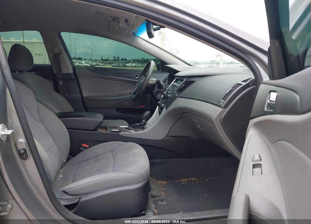2013 HYUNDAI SONATA GLS VIN: 5NPEB4AC4DH797328