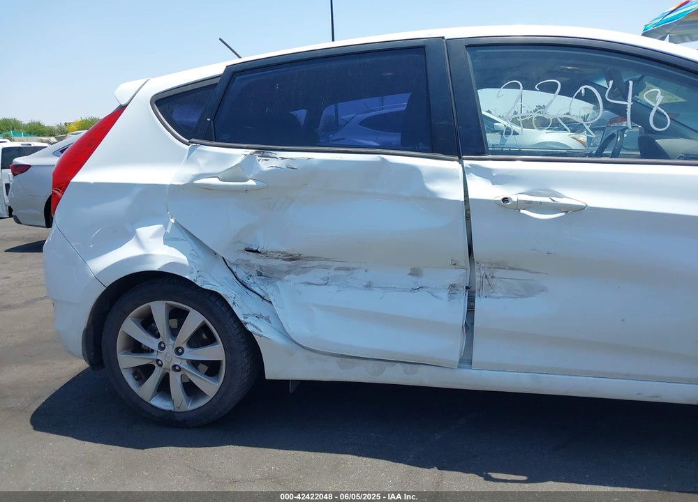2014 HYUNDAI ACCENT VIN: KMHCU5AE7EU171347