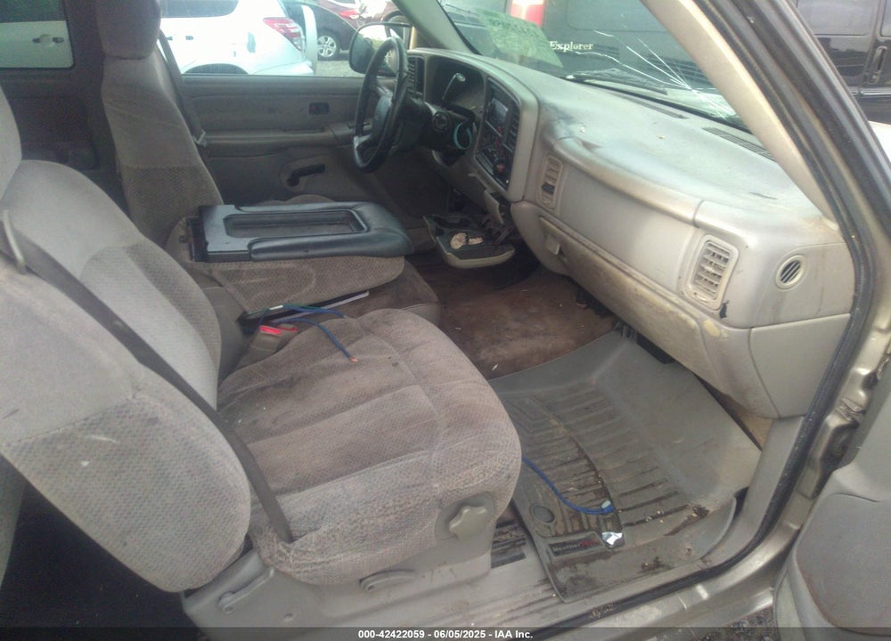 1999 CHEVROLET SILVERADO 1500 LS VIN: 2GCEC19V0X1231173