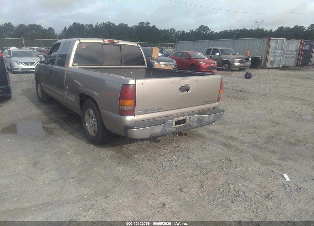 1999 CHEVROLET SILVERADO 1500 LS VIN: 2GCEC19V0X1231173