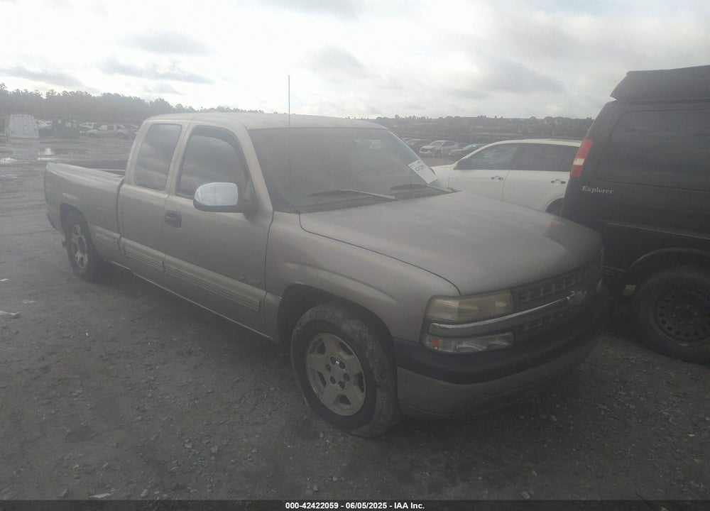 1999 CHEVROLET SILVERADO 1500 LS VIN: 2GCEC19V0X1231173