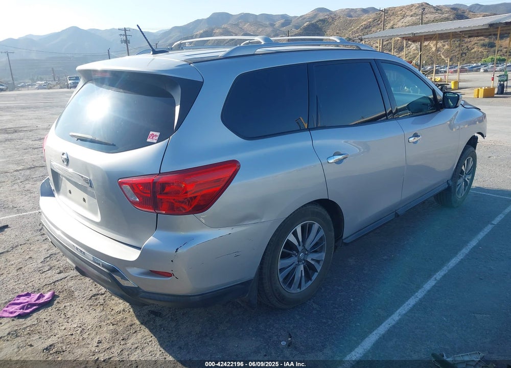 2017 NISSAN PATHFINDER S VIN: 5N1DR2MN5HC629123