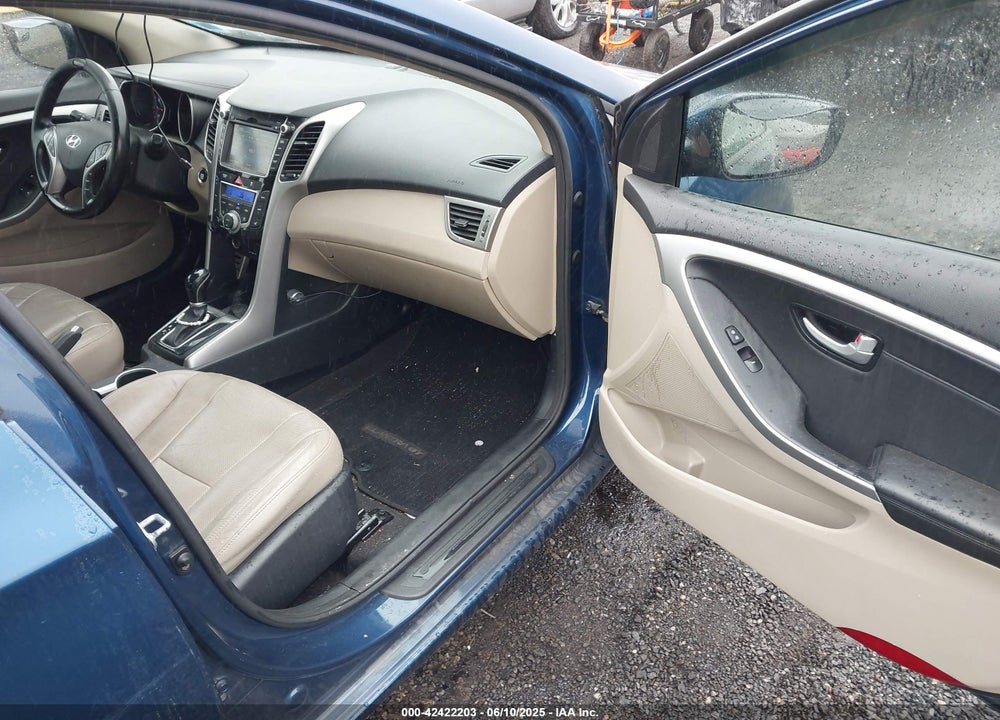2014 HYUNDAI ELANTRA GT VIN: KMHD35LH9EU200703