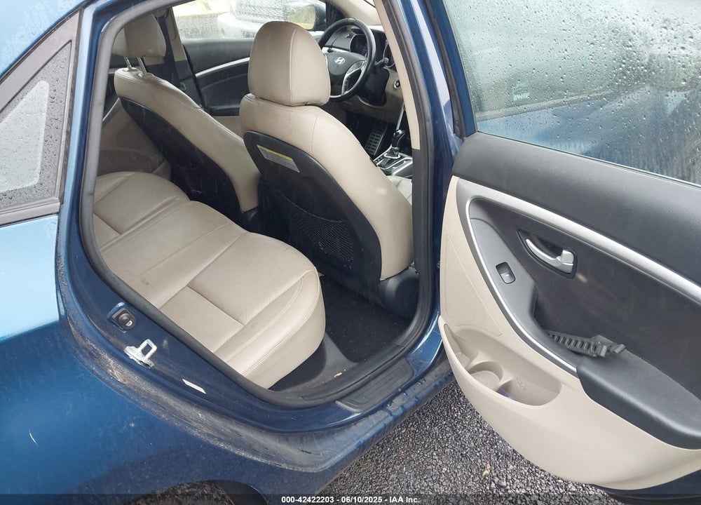 2014 HYUNDAI ELANTRA GT VIN: KMHD35LH9EU200703
