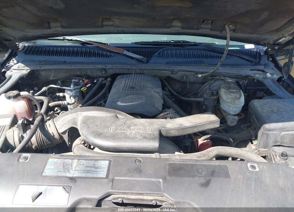 2003 CHEVROLET TAHOE LT VIN: 1GNEC13T53J331221