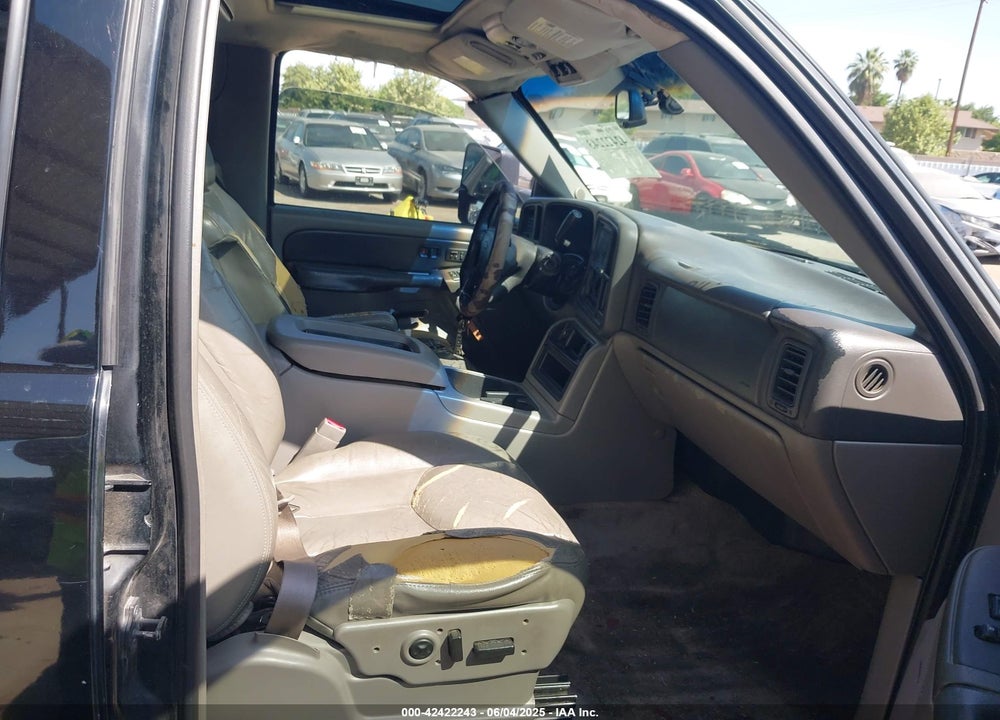 2003 CHEVROLET TAHOE LT VIN: 1GNEC13T53J331221
