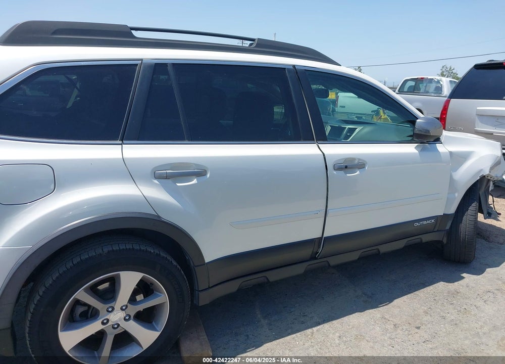 2014 SUBARU OUTBACK VIN: 4S4BRDPC3E2279215