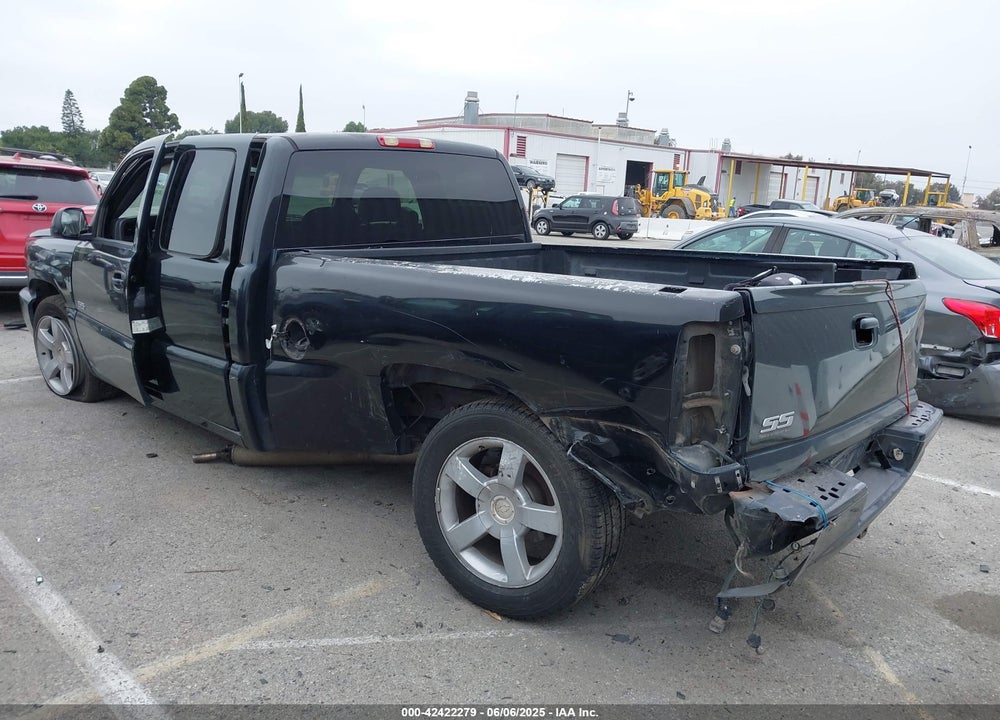 2004 CHEVROLET SILVERADO 1500 SS VIN: 2GCEK19N141142906