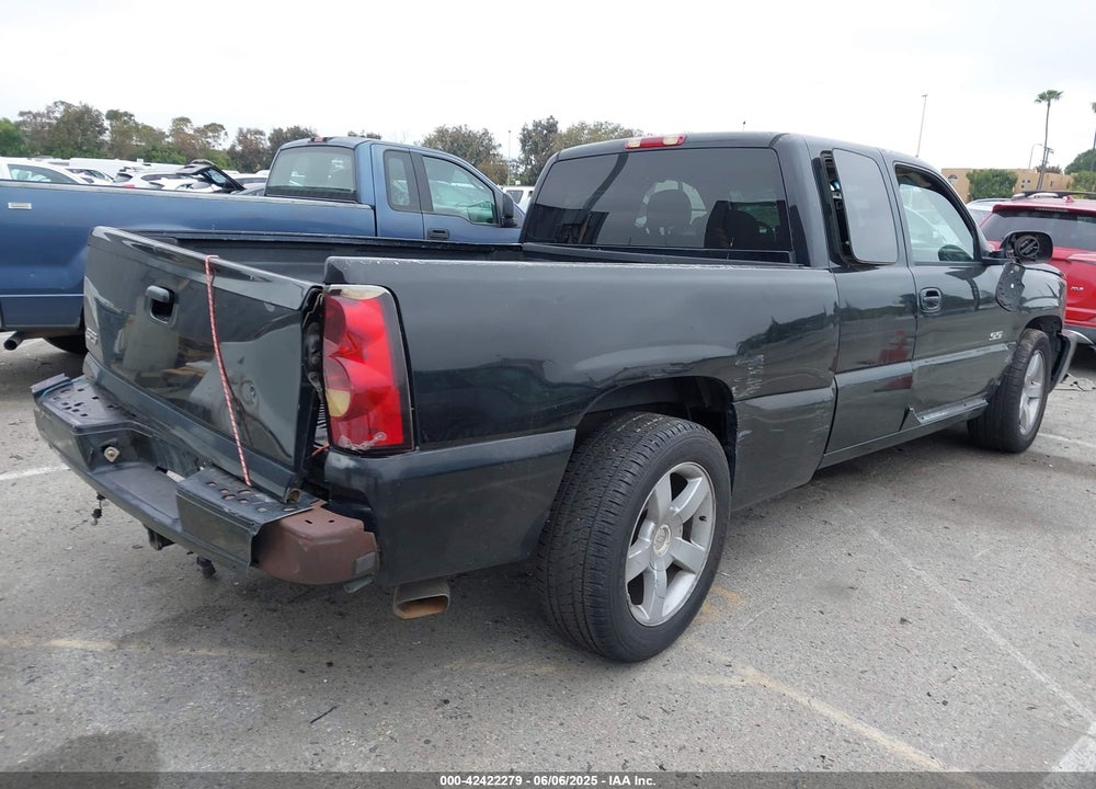 2004 CHEVROLET SILVERADO 1500 SS VIN: 2GCEK19N141142906