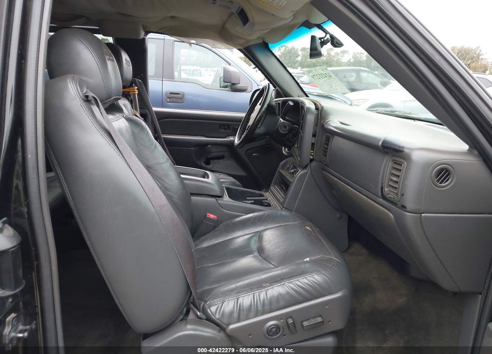2004 CHEVROLET SILVERADO 1500 SS VIN: 2GCEK19N141142906