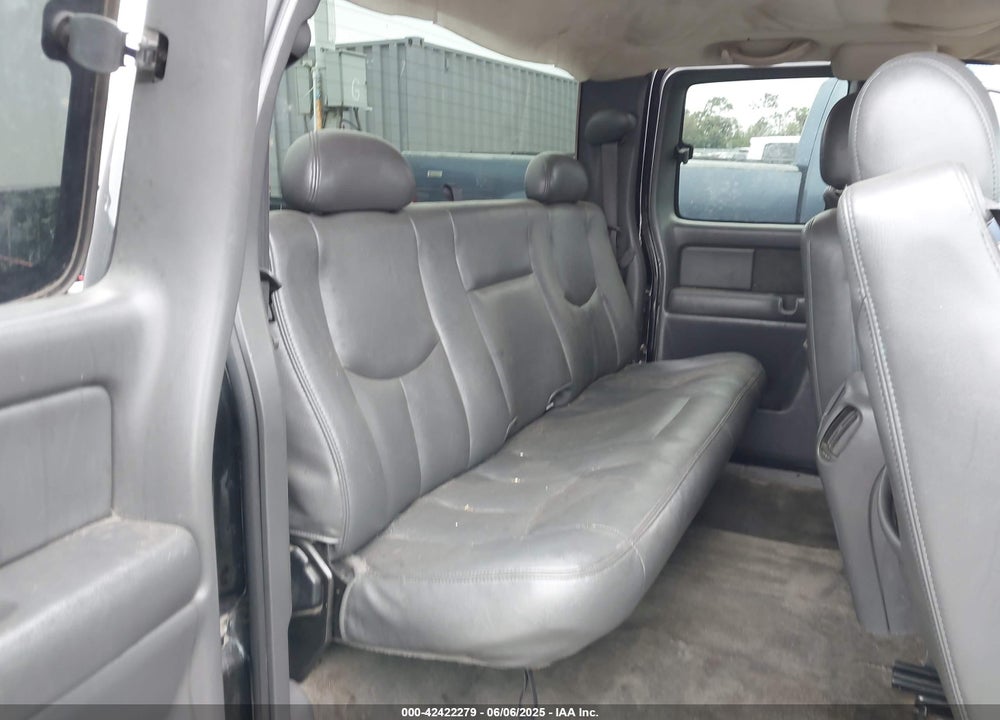 2004 CHEVROLET SILVERADO 1500 SS VIN: 2GCEK19N141142906