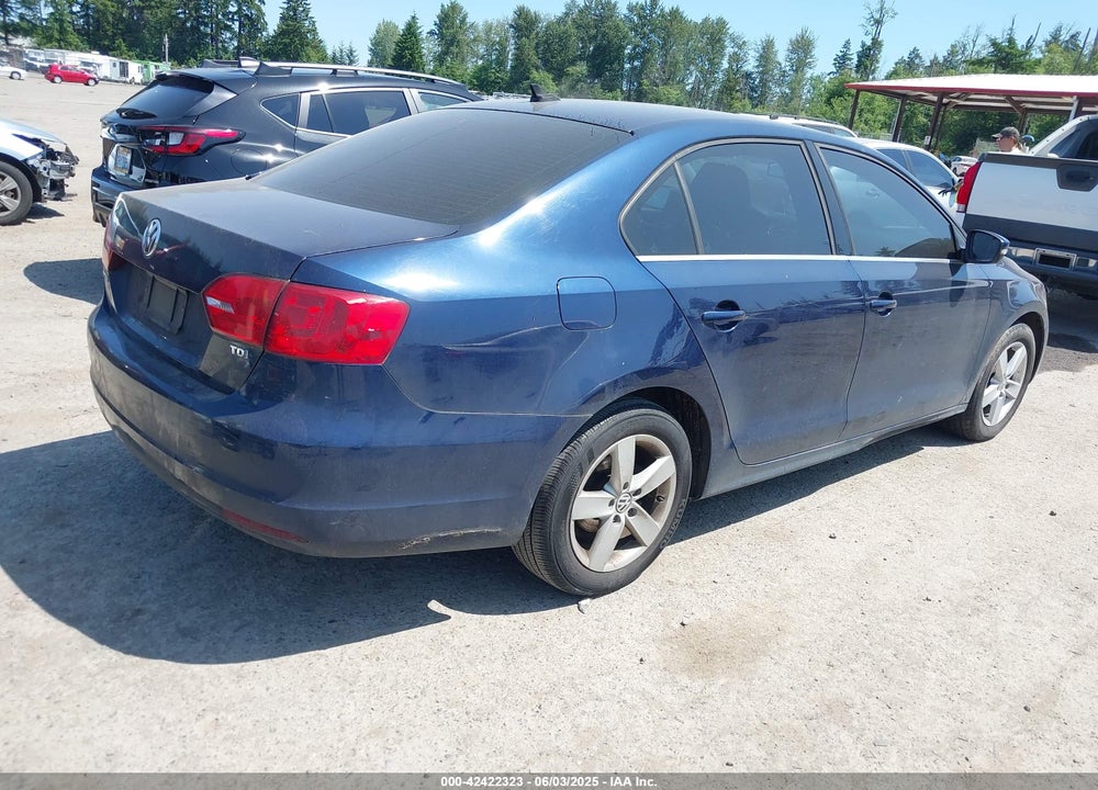 2014 VOLKSWAGEN JETTA VIN: 3VWLL7AJ0EM386974