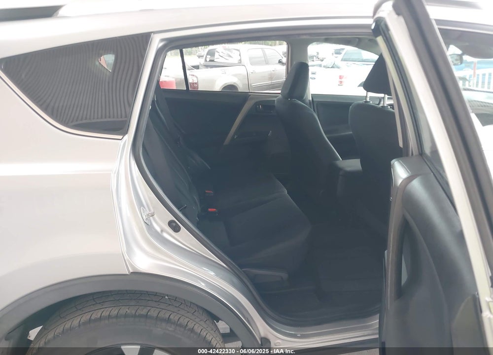 2017 TOYOTA RAV4 VIN: 2T3ZFREV8HW405366