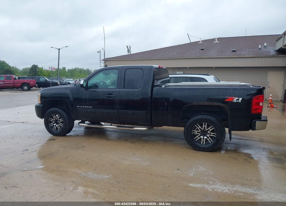 2010 CHEVROLET SILVERADO 1500 VIN: 1GCSKTE37AZ251036