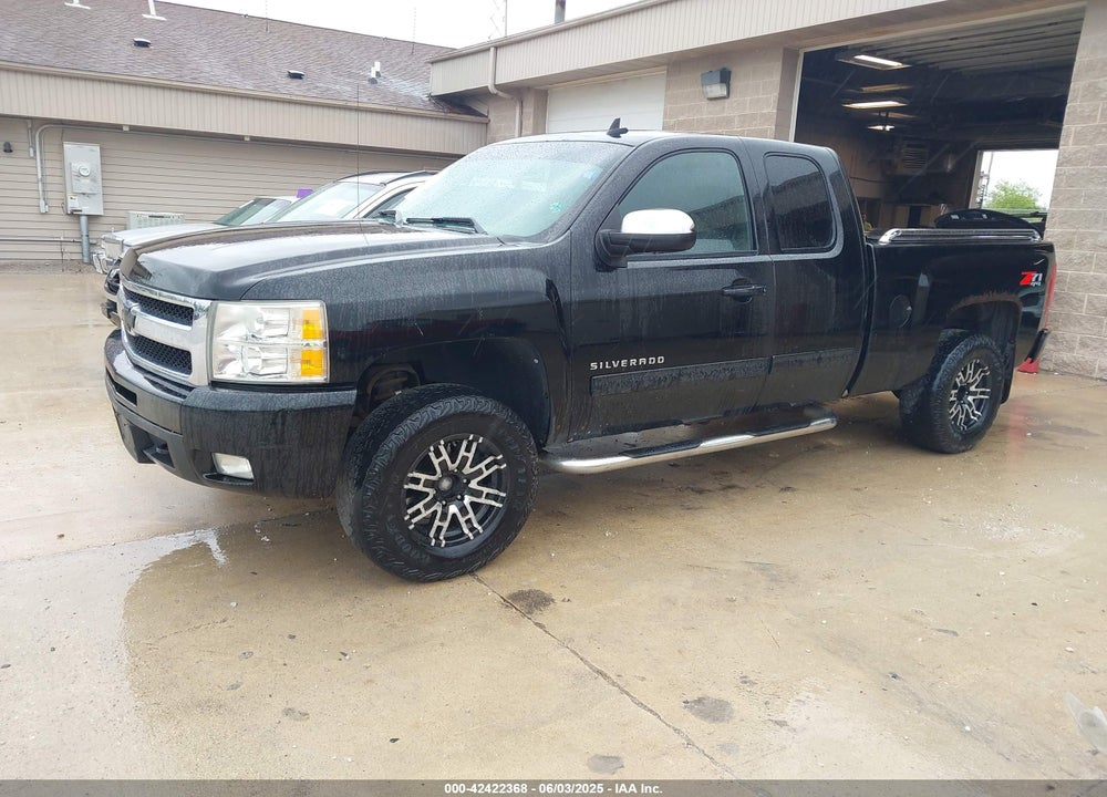 2010 CHEVROLET SILVERADO 1500 VIN: 1GCSKTE37AZ251036