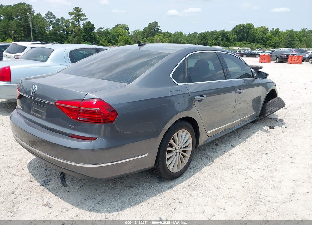 2016 VOLKSWAGEN PASSAT VIN: 1VWBS7A3XGC039432