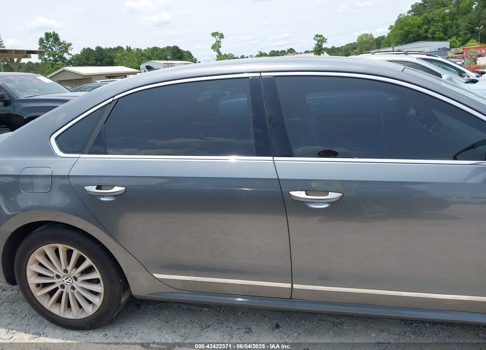 2016 VOLKSWAGEN PASSAT VIN: 1VWBS7A3XGC039432