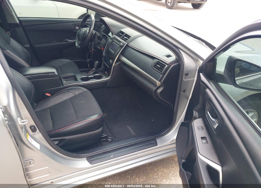 2017 TOYOTA CAMRY SE VIN: 4T1BF1FKXHU754545