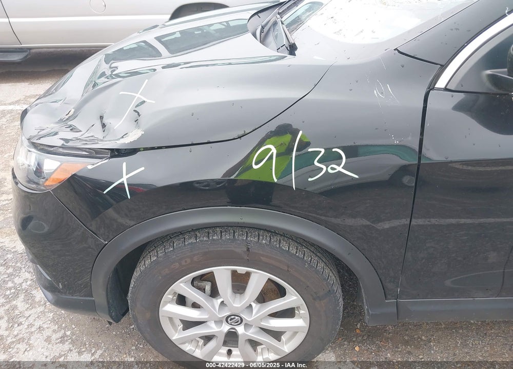 2021 NISSAN ROGUE SPORT VIN: JN1BJ1AW7MW438051