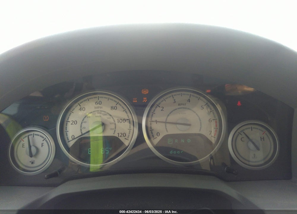 2008 CHRYSLER TOWN & COUNTRY VIN: 2A8HR54P98R780443