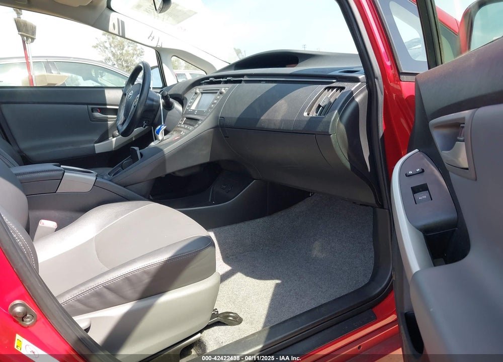 2013 TOYOTA PRIUS FOUR VIN: JTDKN3DU4D1627082