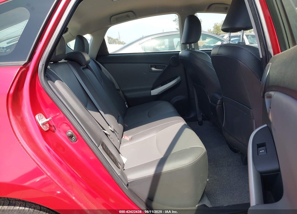 2013 TOYOTA PRIUS FOUR VIN: JTDKN3DU4D1627082
