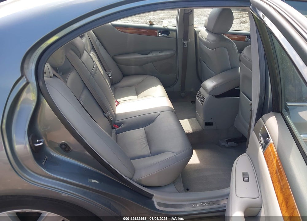 2005 LEXUS ES 330 VIN: JTHBA30G255104695