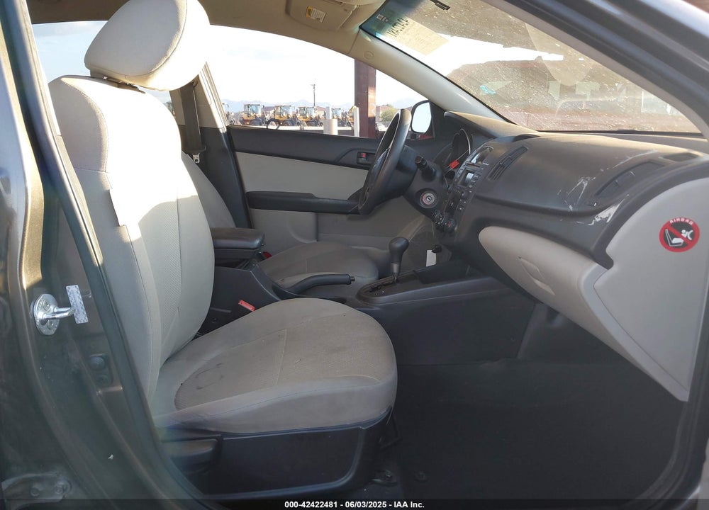 2010 KIA FORTE EX VIN: KNAFU4A24A5041612