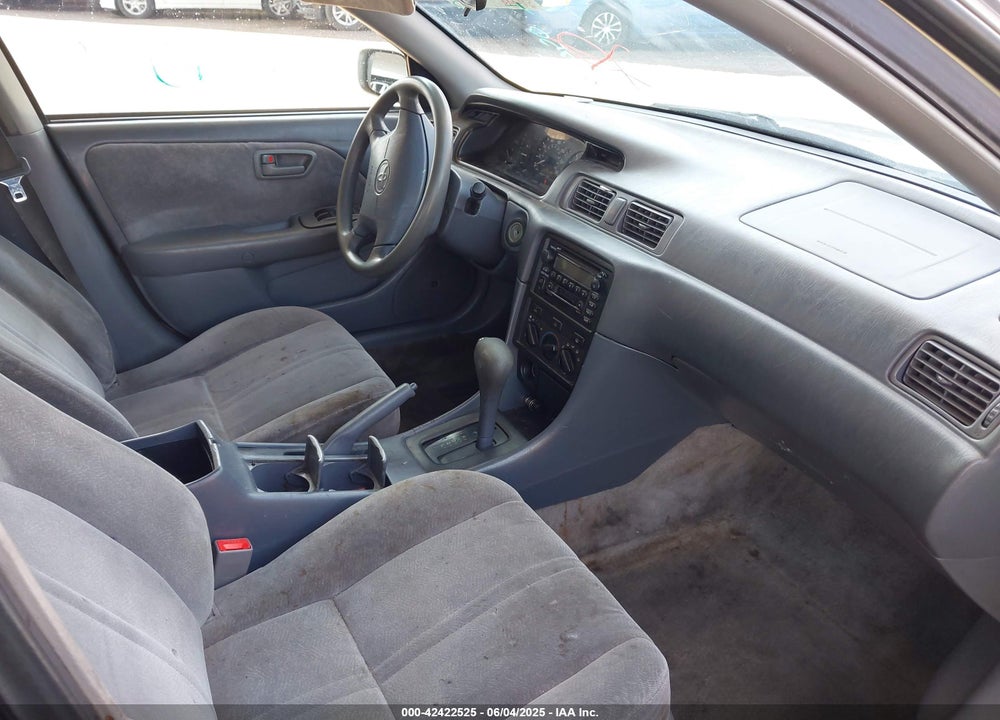 2001 TOYOTA CAMRY LE V6 VIN: JT2BF22K710334750