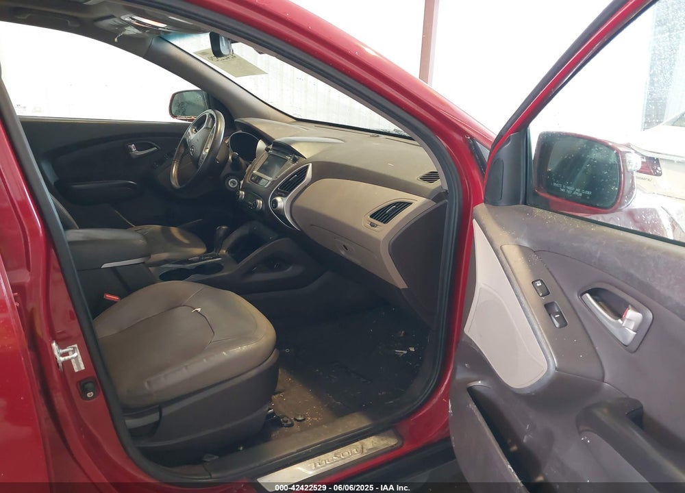 2012 HYUNDAI TUCSON LIMITED VIN: KM8JUCAC7CU542739