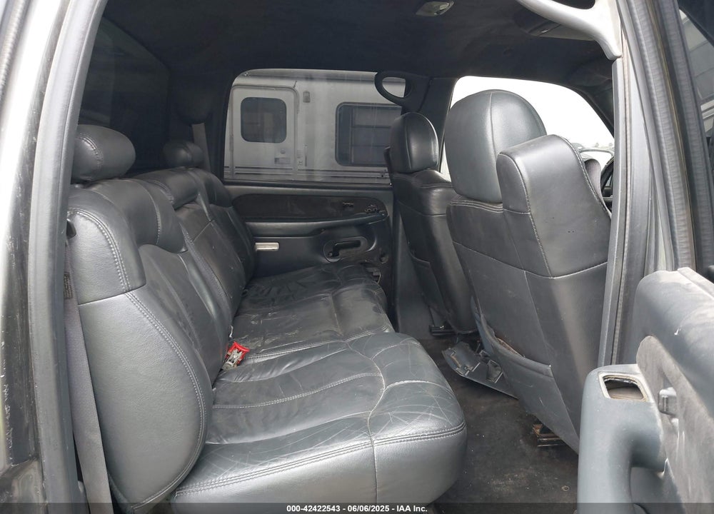 2002 CHEVROLET SILVERADO 2500HD LT VIN: 1GCHC23U92F102045