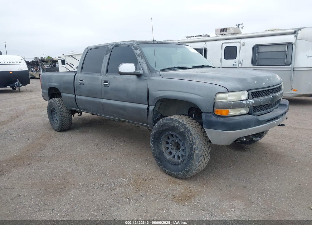 2002 CHEVROLET SILVERADO 2500HD LT VIN: 1GCHC23U92F102045