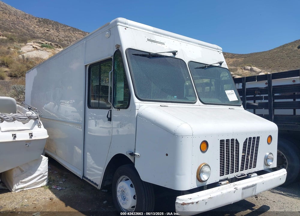 2008 WORKHORSE CUSTOM CHASSIS COMMERCIAL CHASSIS VIN: 5B4KPD28683432025