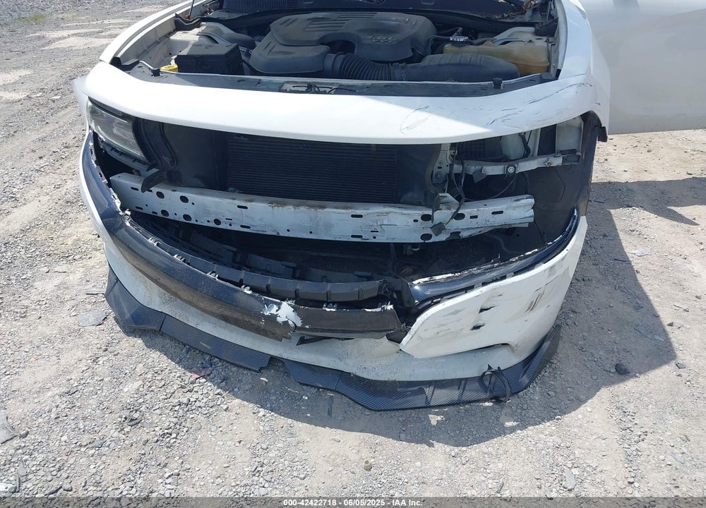 2016 DODGE CHARGER VIN: 2C3CDXBG0GH173631