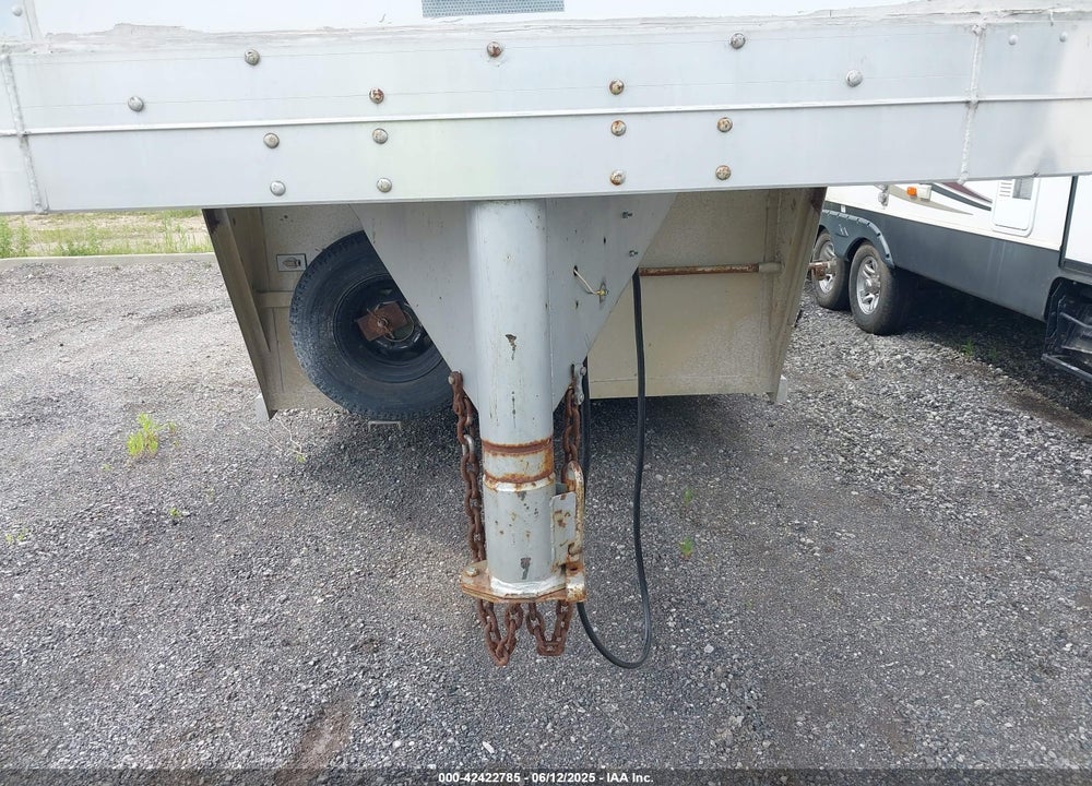 1989 SOONER TRAILER MFG CO INC OTHER VIN: 1S9S242F7K1097372