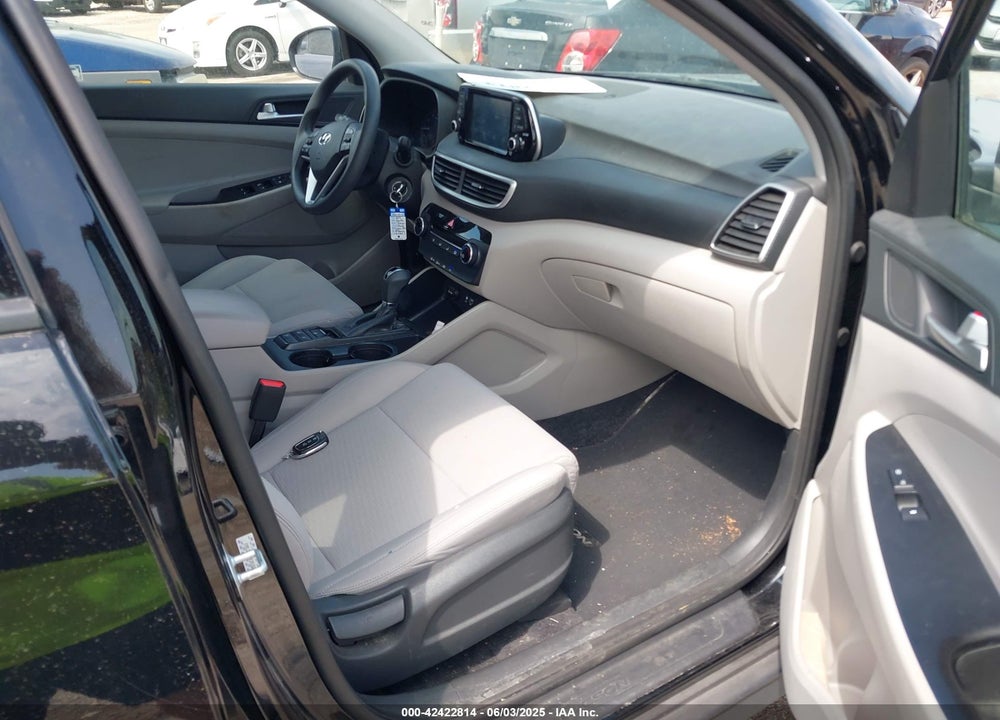 2019 HYUNDAI TUCSON VIN: KM8J2CA44KU916687