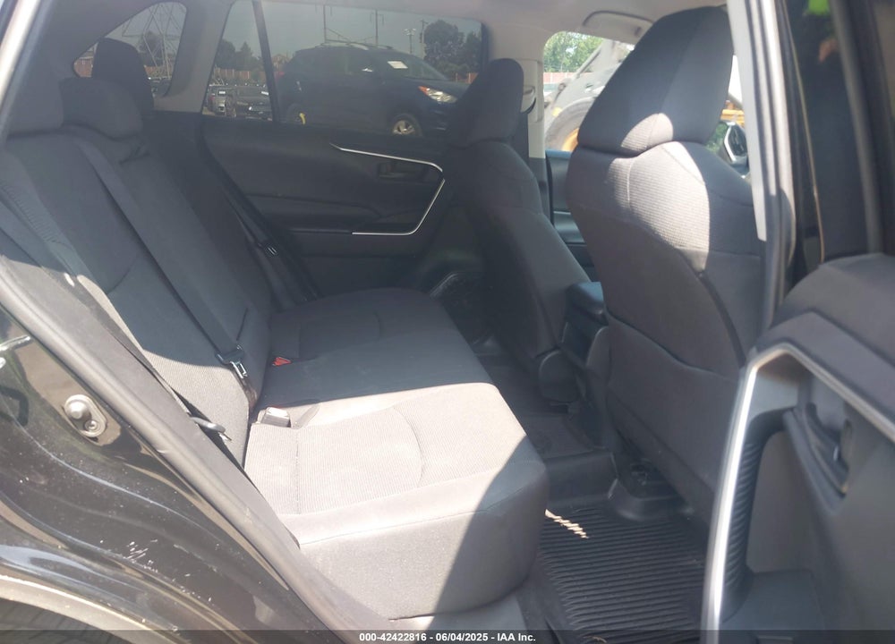 2019 TOYOTA RAV4 VIN: 2T3G1RFV7KW052405