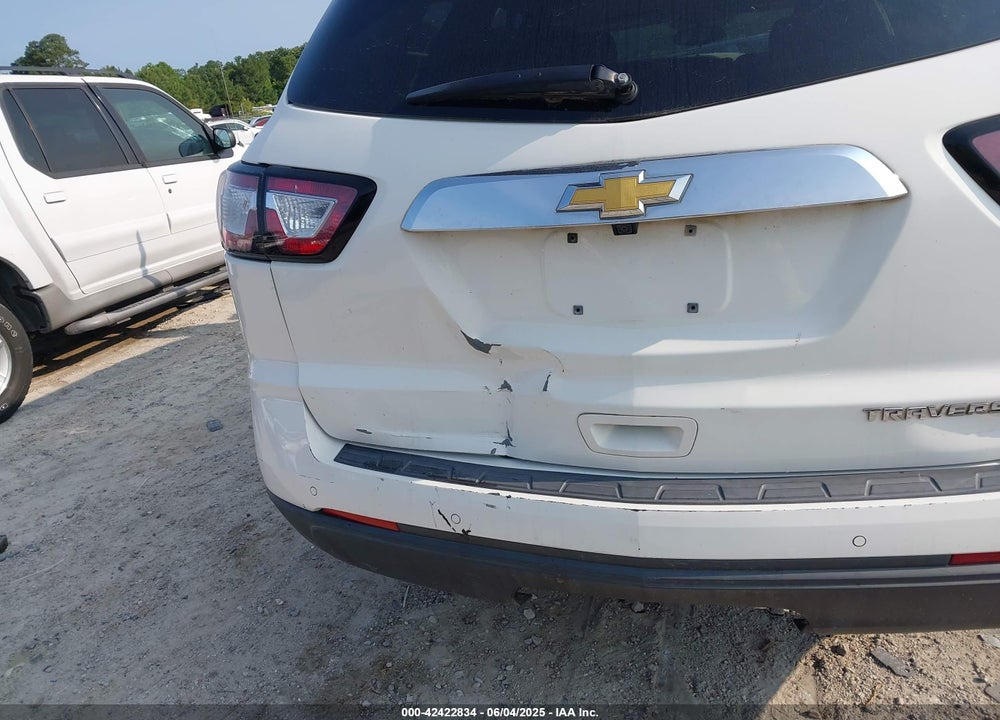 2015 CHEVROLET TRAVERSE VIN: 1GNKRGKD2FJ288833