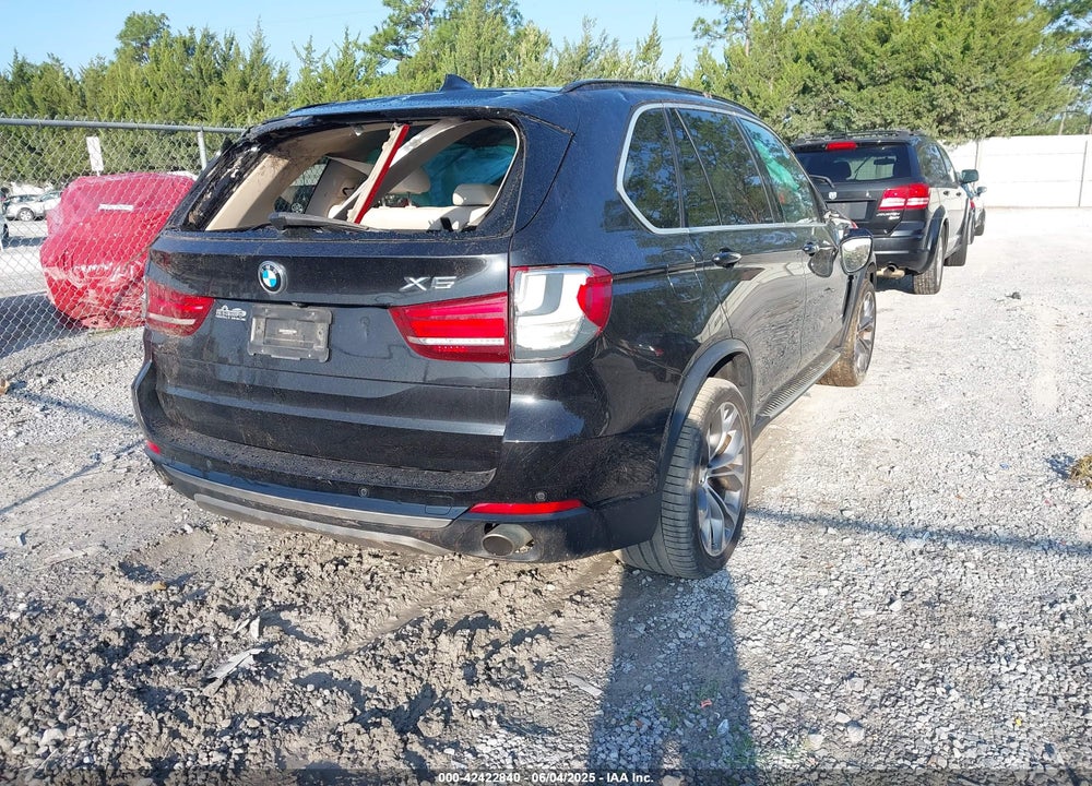 2016 BMW X5 VIN: 5UXKR0C51G0P27355
