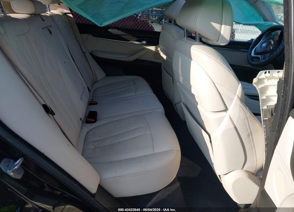 2016 BMW X5 VIN: 5UXKR0C51G0P27355