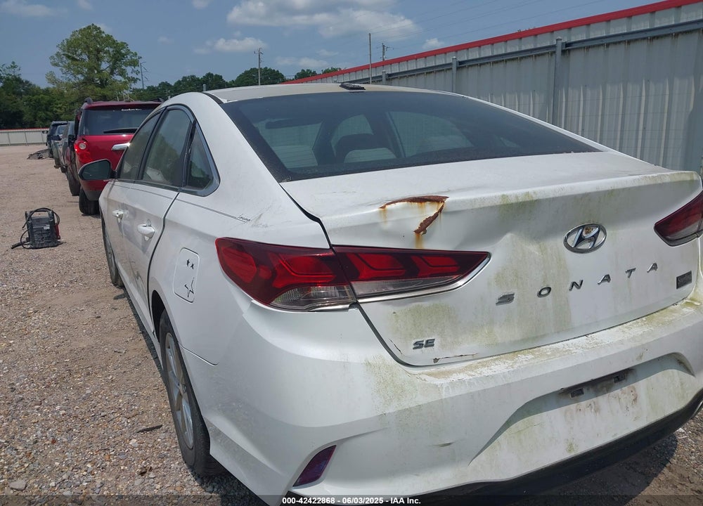 2018 HYUNDAI SONATA VIN: 5NPE24AF9JH627343