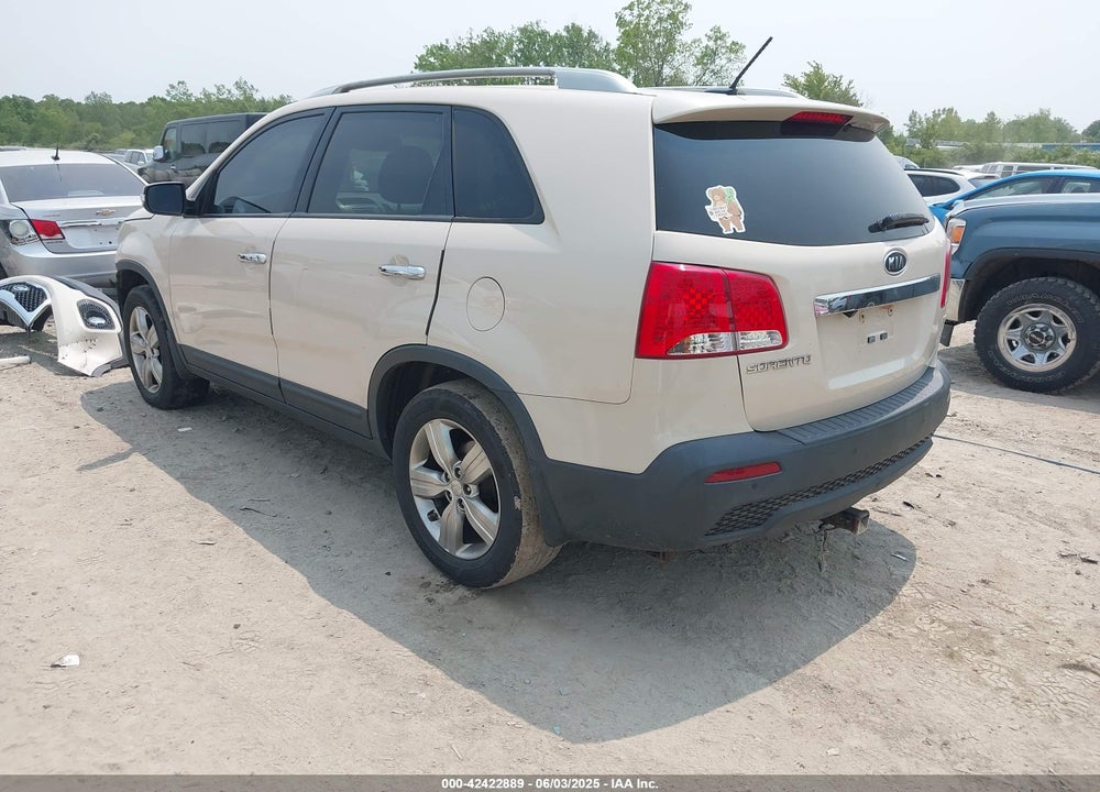 2012 KIA SORENTO VIN: 5XYKU3A64CG225621