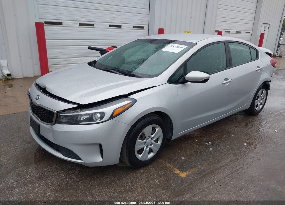 2018 KIA FORTE VIN: 3KPFK4A72JE165578