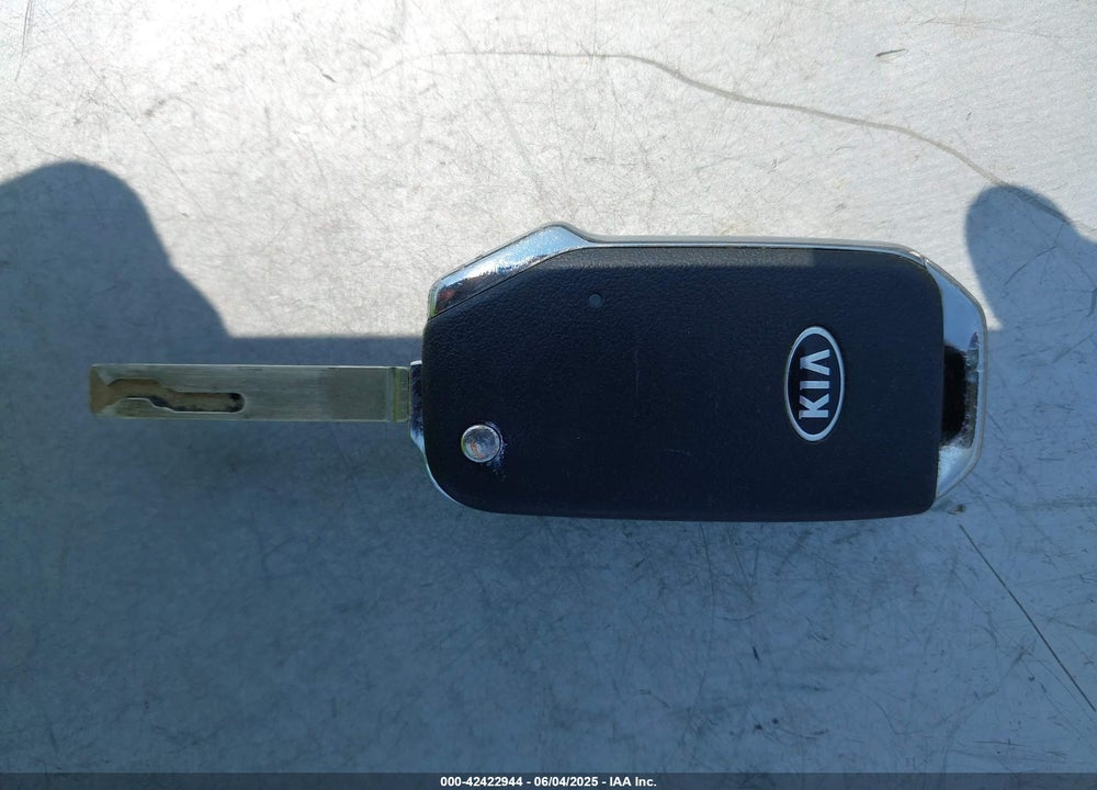 2020 KIA SOUL VIN: KNDJ23AU0L7042567