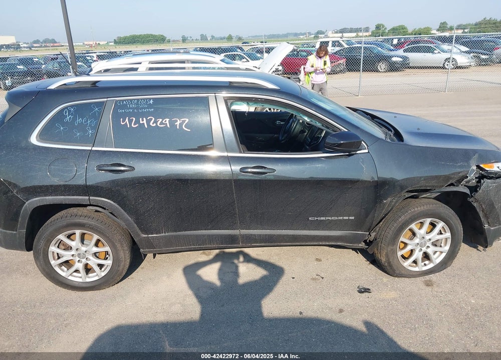 2015 JEEP CHEROKEE VIN: 1C4PJMCBXFW729662